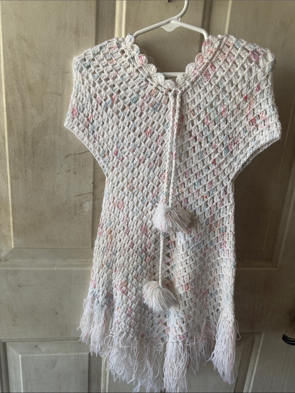 Source Unknown White Crochet Poncho with Pastel Speckles